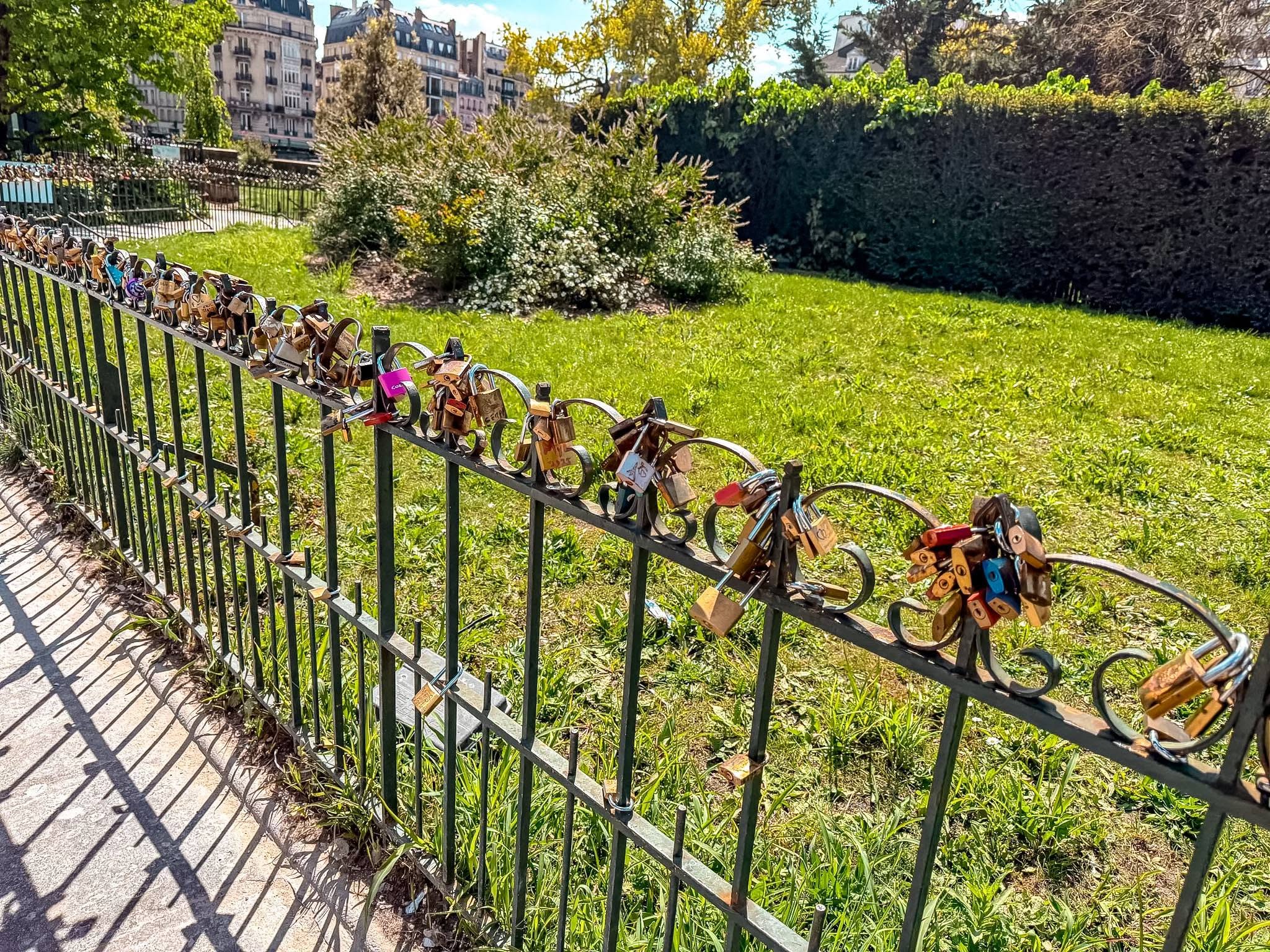 how many days do you need in paris.jpg